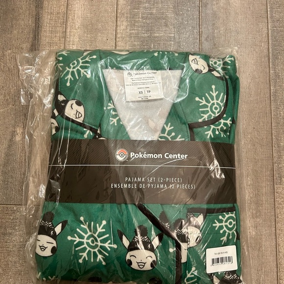 NWT Men’s Pikachu Flannel Pajama Set - size S - Picture 5 of 7